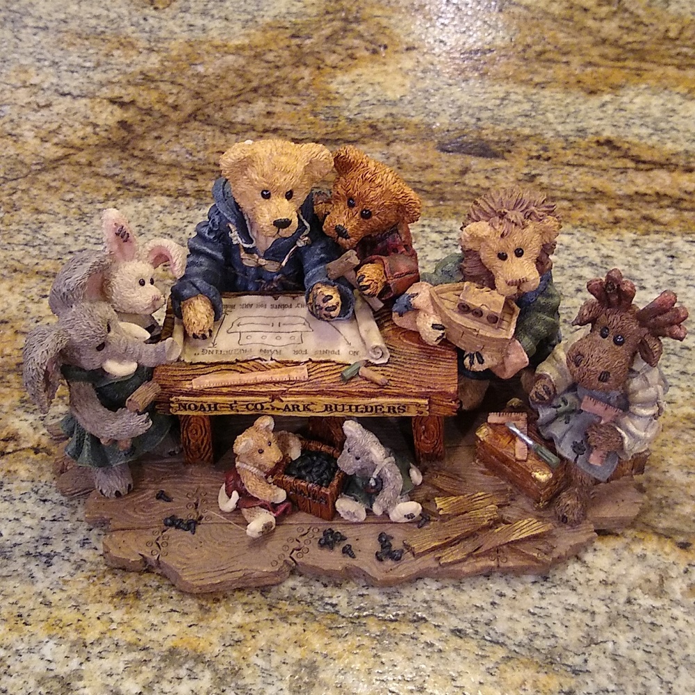Boyds Bears Bearstone Noah & Co… Ark Builders.  1996 Limited Edition